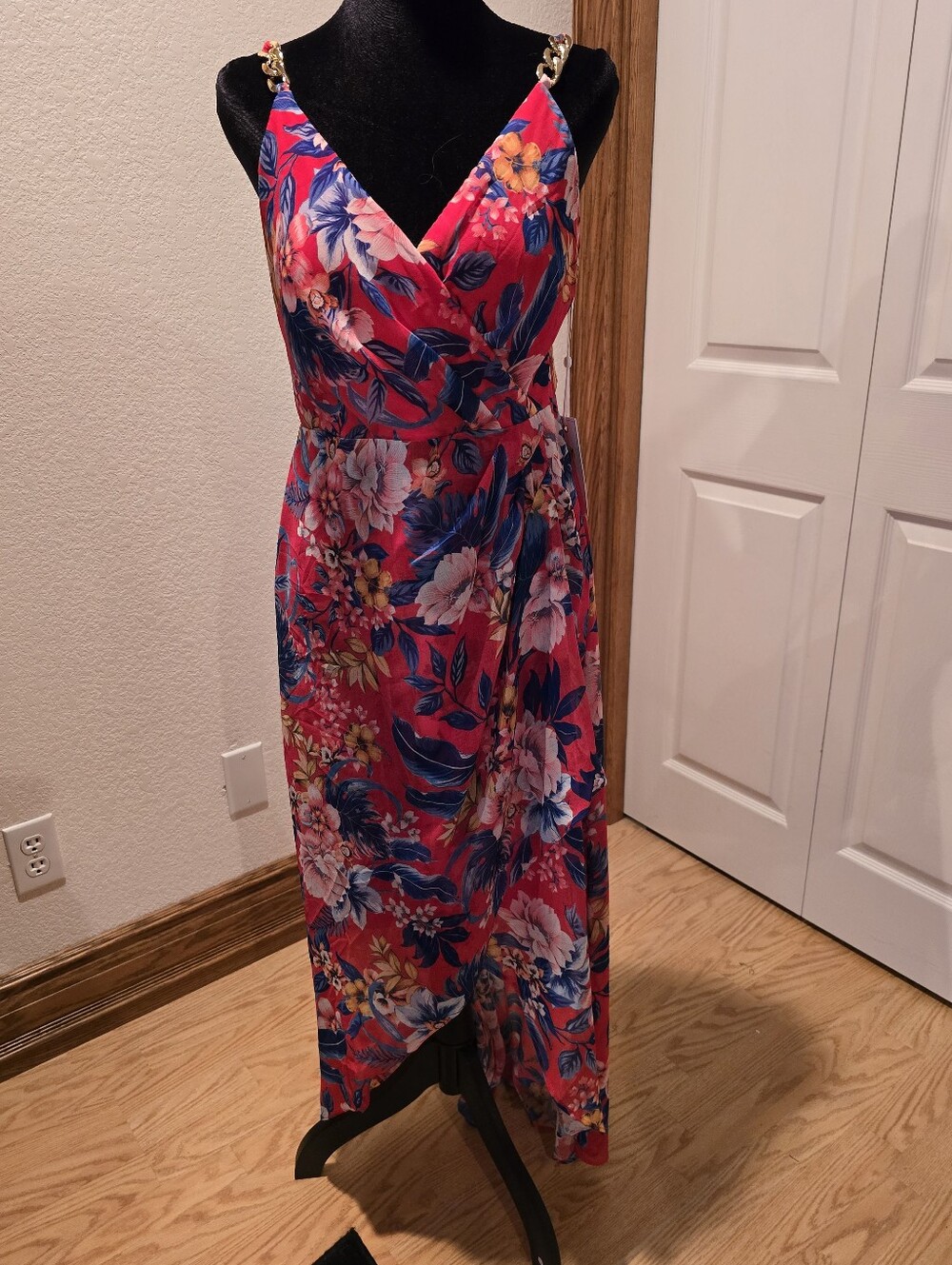 Vibrant Siena Maxi Dress - Padded No Bra Required.